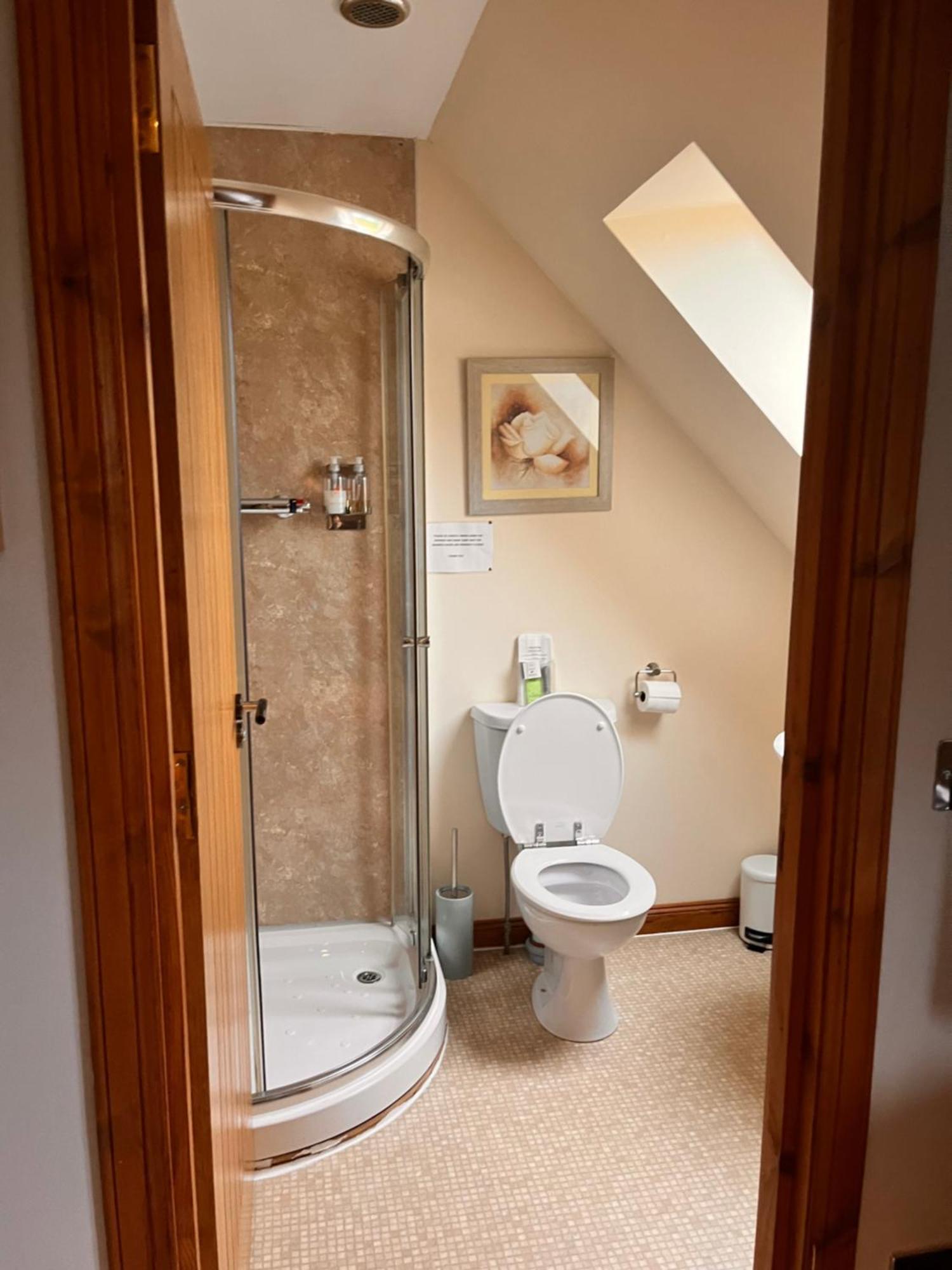 Glenwood Hotel Morar Bagian luar foto