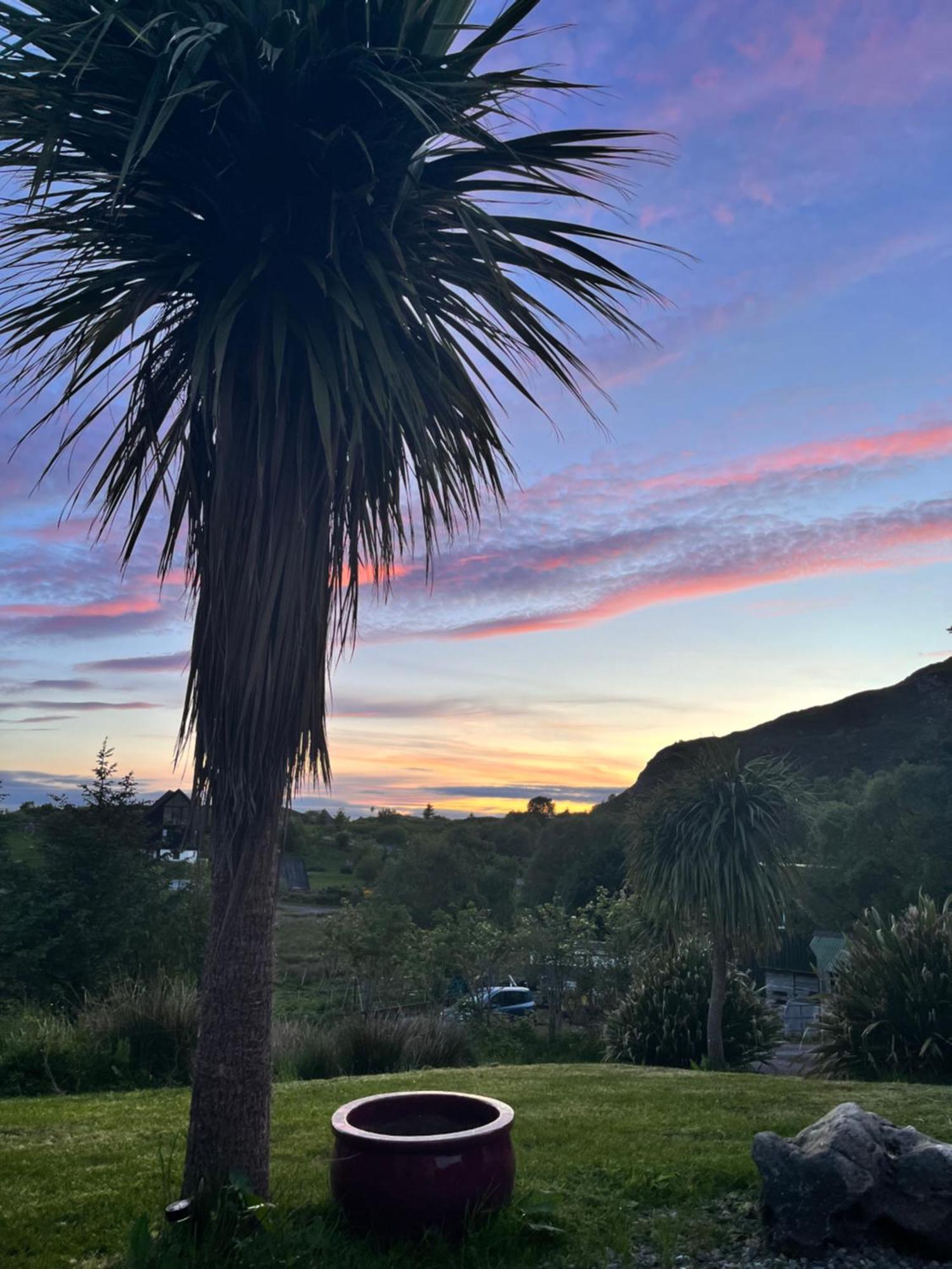 Glenwood Hotel Morar Bagian luar foto