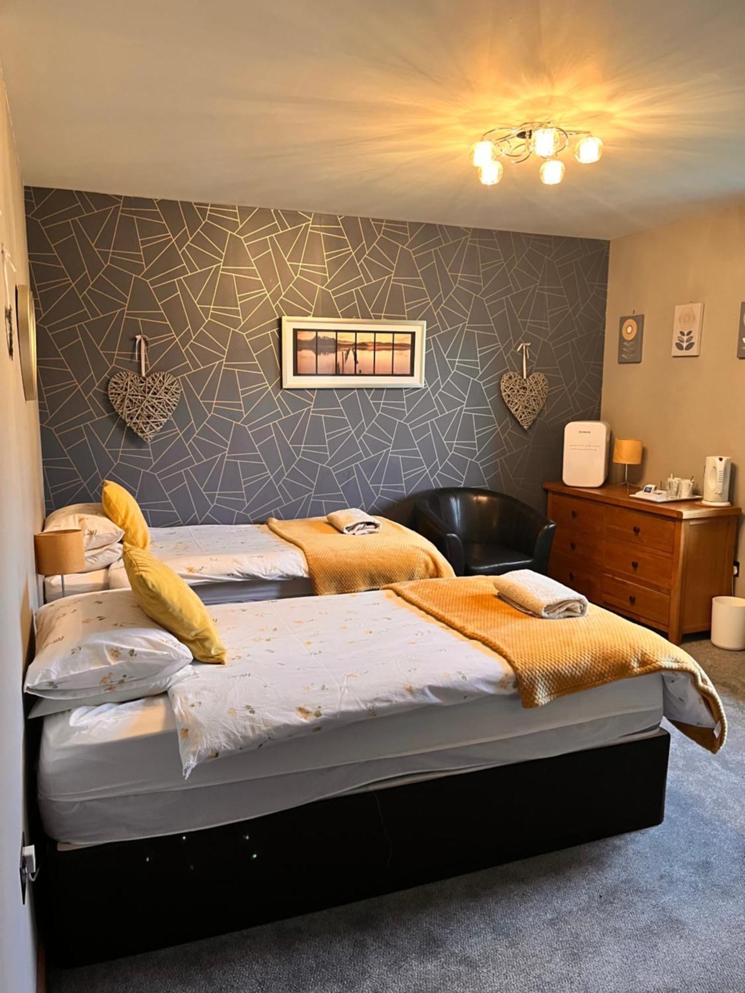 Glenwood Hotel Morar Bagian luar foto