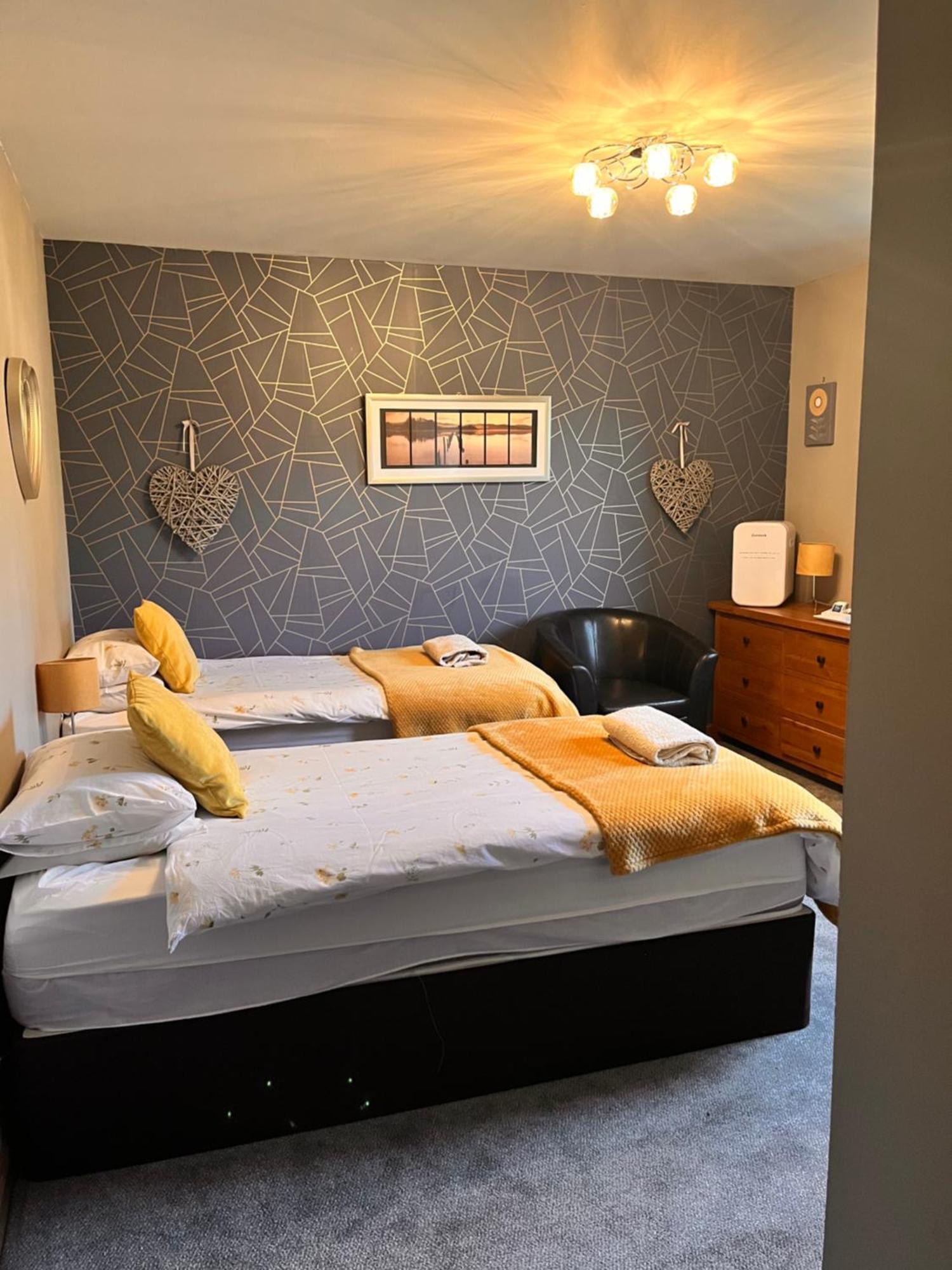 Glenwood Hotel Morar Bagian luar foto